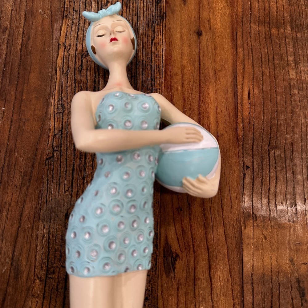 Elegant Figurine with Blue Accents - Picture 2 of 5